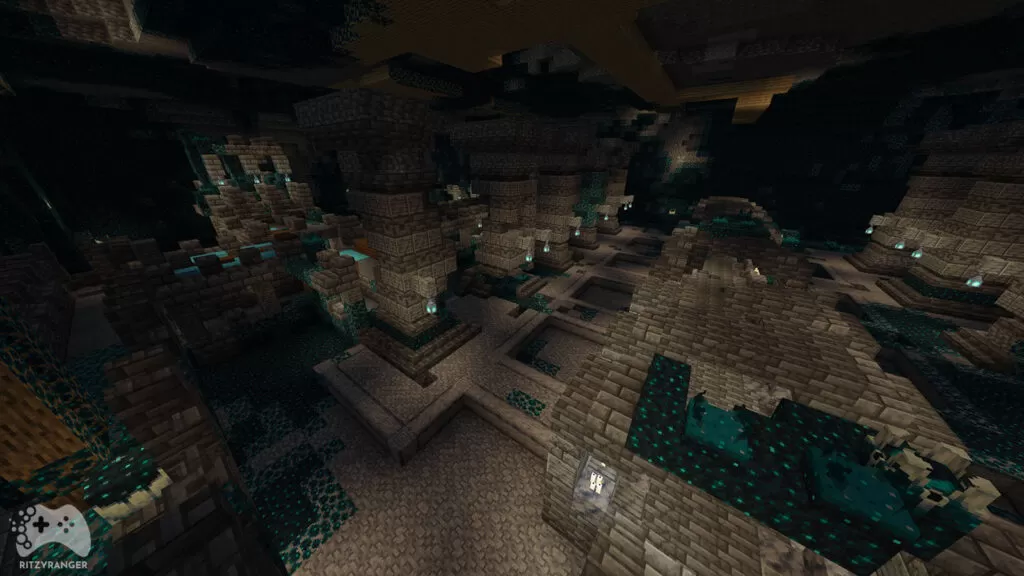 Starożytne miasto Deep Dark Minecraft 1.19